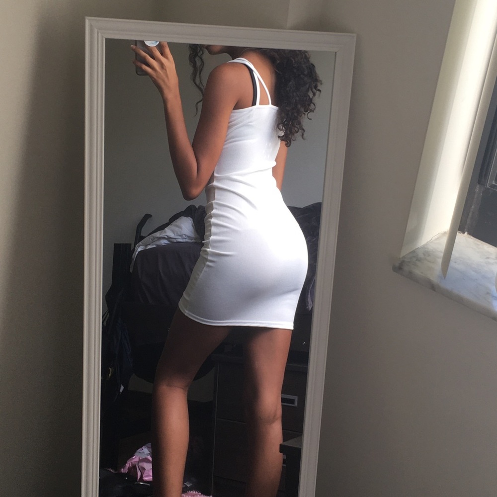 Square Neck Cross Straps Bodycon Dress - Picture 3 of 4